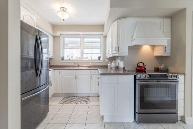190 Price Ave, House detached with 2 bedrooms, 2 bathrooms and 3 parking in Welland ON | Image 7