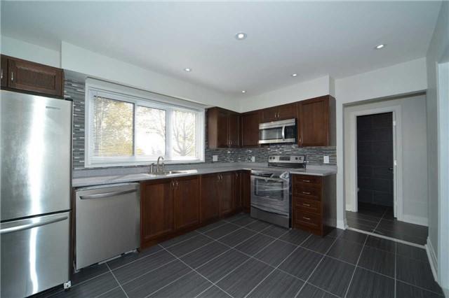 05 - 10 Grandravine Dr, Townhouse with 3 bedrooms, 3 bathrooms and 1 parking in Toronto ON | Image 5