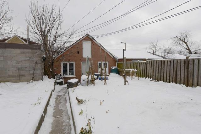 113 Hatherley Rd, House detached with 3 bedrooms, 4 bathrooms and 1 parking in Toronto ON | Image 11
