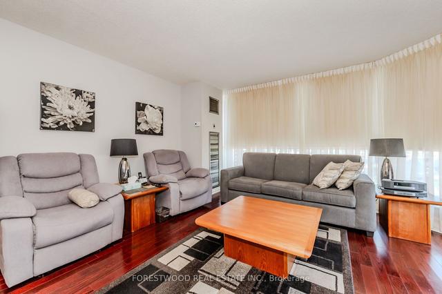 806 - 1500 Grazia Crt, Condo with 2 bedrooms, 1 bathrooms and 1 parking in Mississauga ON | Image 5