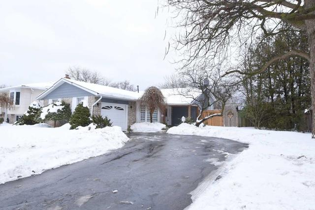 2280 Bridge Rd, House detached with 3 bedrooms, 2 bathrooms and 5 parking in Oakville ON | Image 12