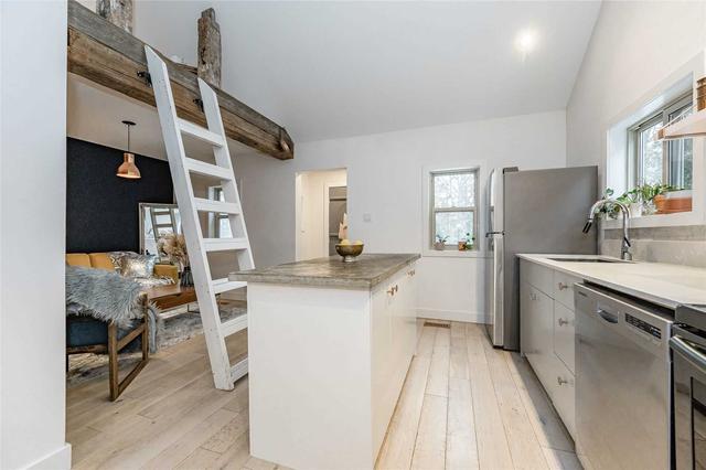 285 Palmer St, House detached with 2 bedrooms, 2 bathrooms and 3 parking in Guelph ON | Image 8