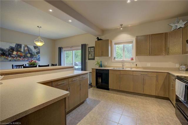 4989 Loughborough Portland Boundary Road, House detached with 4 bedrooms, 3 bathrooms and 12 parking in South Frontenac ON | Image 8