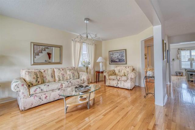127 Osborn Ave, House detached with 3 bedrooms, 3 bathrooms and 2 parking in Brantford ON | Image 4