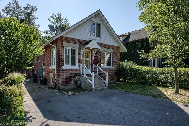 106 Victoria Street N, House detached with 3 bedrooms, 1 bathrooms and null parking in Woodstock ON | Image 1
