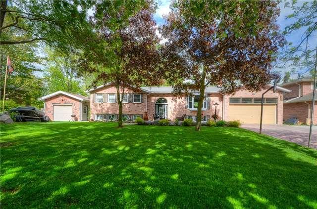 30 French Cres, House detached with 3 bedrooms, 3 bathrooms and 6 parking in East Gwillimbury ON | Image 1