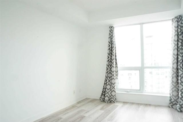 2106 - 195 Bonis Ave, Condo with 1 bedrooms, 1 bathrooms and 1 parking in Toronto ON | Image 3