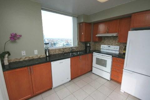 3202 - 23 Hollywood Ave, Condo with 2 bedrooms, 2 bathrooms and 1 parking in Toronto ON | Image 4