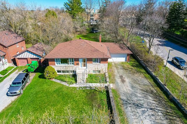 108 Garden Ave, House detached with 3 bedrooms, 1 bathrooms and 8 parking in Richmond Hill ON | Image 21