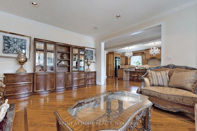 375 Lakeshore Rd W, House detached with 4 bedrooms, 5 bathrooms and 8 parking in Oakville ON | Image 11