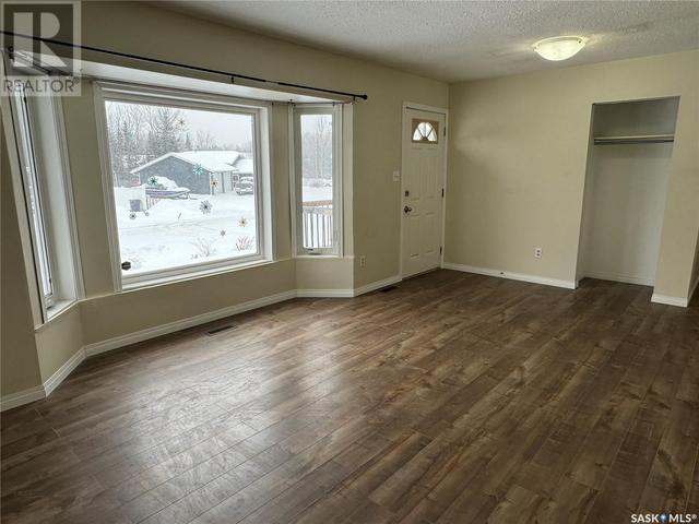 191 Vickers Crescent, House detached with 5 bedrooms, 3 bathrooms and null parking in Air Ronge SK | Image 8