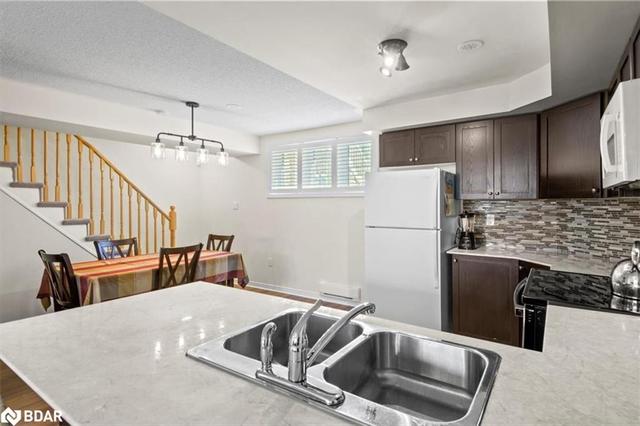 113 Chapman Drive, House attached with 2 bedrooms, 1 bathrooms and 1 parking in Ajax ON | Image 6