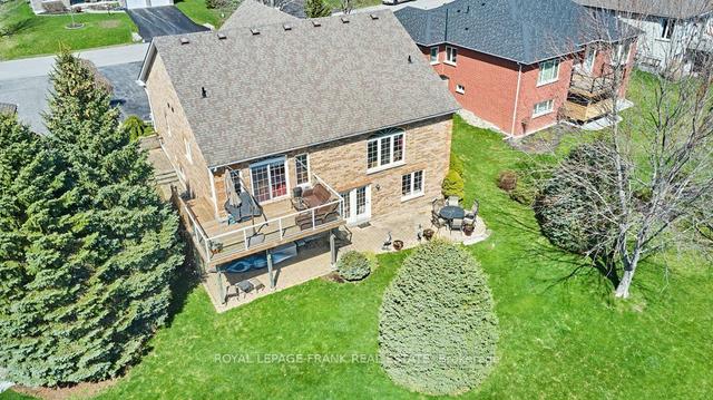 10 Crescent Moon Lane, House detached with 2 bedrooms, 3 bathrooms and 8 parking in Kawartha Lakes ON | Image 30