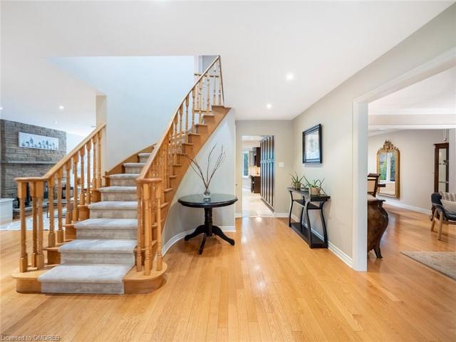 1283 Springwood Crescent, House detached with 4 bedrooms, 2 bathrooms and 6 parking in Oakville ON | Image 44