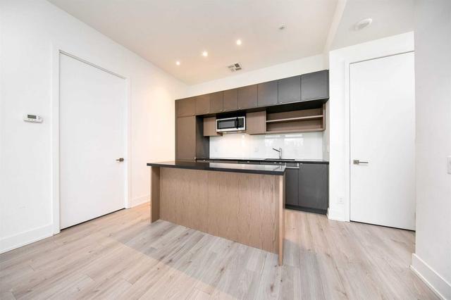 319 - 111 St Clair Ave W, Condo with 2 bedrooms, 2 bathrooms and 1 parking in Toronto ON | Image 5