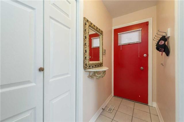 21 Davistow Cres, House detached with 3 bedrooms, 4 bathrooms and 4 parking in Toronto ON | Image 3