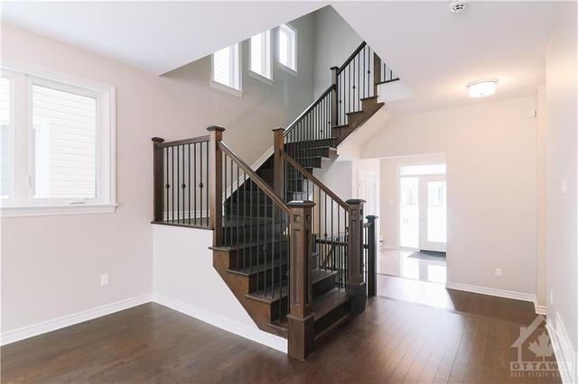 621 Moonflower Crescent, House detached with 5 bedrooms, 5 bathrooms and 6 parking in Ottawa ON | Image 12