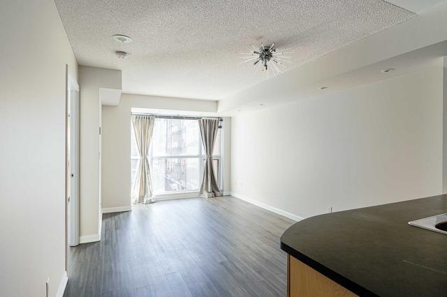 416 - 18 Beverley St, Condo with 1 bedrooms, 2 bathrooms and 1 parking in Toronto ON | Image 14