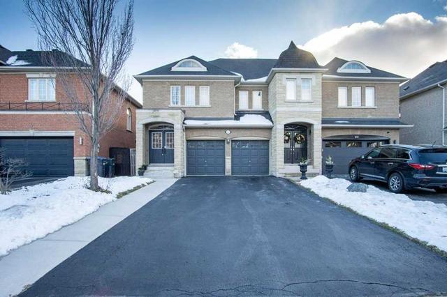 942 Mandolin Pl, House semidetached with 3 bedrooms, 4 bathrooms and 6 parking in Mississauga ON | Image 1