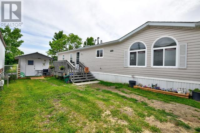 44, - 9824 104 Avenue, Home with 3 bedrooms, 2 bathrooms and 2 parking in Grande Prairie County No. 1 AB | Image 21