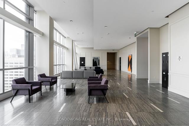 4811 - 488 University Ave, Condo with 1 bedrooms, 1 bathrooms and 0 parking in Toronto ON | Image 30
