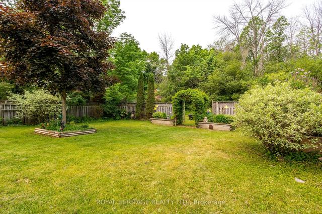 48 Head St, House detached with 2 bedrooms, 3 bathrooms and 7 parking in Kawartha Lakes ON | Image 33