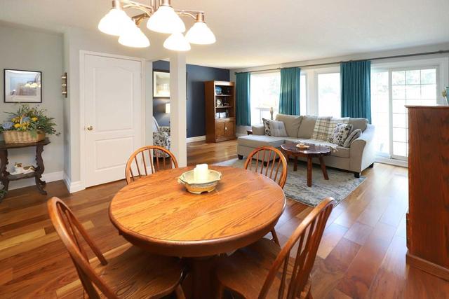 126 - 2050 Upper Middle Rd, Townhouse with 3 bedrooms, 2 bathrooms and 2 parking in Burlington ON | Image 2