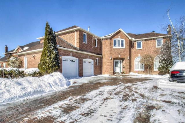32 Canning Crt, House detached with 5 bedrooms, 5 bathrooms and 10 parking in Markham ON | Image 2