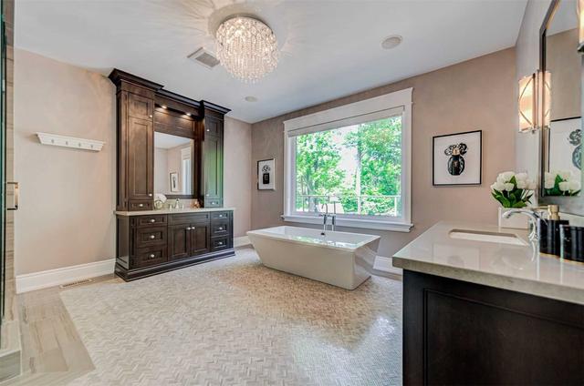 401 Ash Rd, House detached with 4 bedrooms, 7 bathrooms and 6 parking in Oakville ON | Image 27