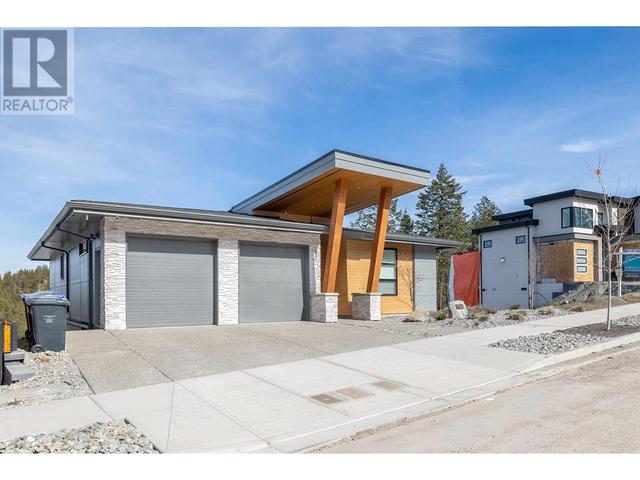 3179 Hilltown Drive, House detached with 5 bedrooms, 6 bathrooms and 4 parking in Kelowna BC | Image 3