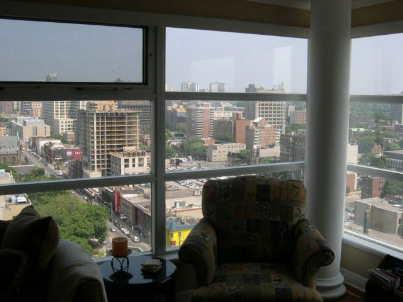 2301 - 50 Lombard St, Condo with 2 bedrooms, 2 bathrooms and 1 parking in Toronto ON | Image 5