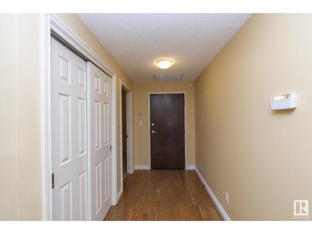 1001 - 9020 Jasper Av Nw, Condo with 2 bedrooms, 2 bathrooms and 1 parking in Edmonton AB | Image 5