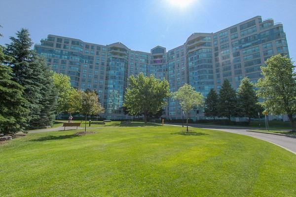 1011 - 7825 Bayview Ave, Condo with 3 bedrooms, 3 bathrooms and 2 parking in Markham ON | Image 1