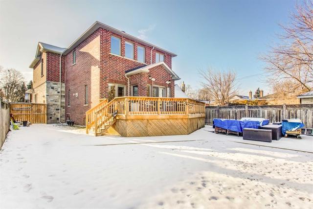 23 Laurentia Cres, House detached with 4 bedrooms, 4 bathrooms and 6 parking in Toronto ON | Image 20