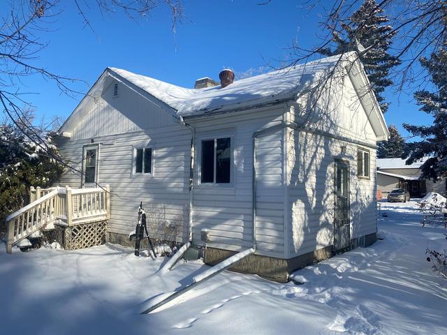716 8 Street Ne, House detached with 4 bedrooms, 1 bathrooms and 4 parking in Red Deer County AB | Image 11