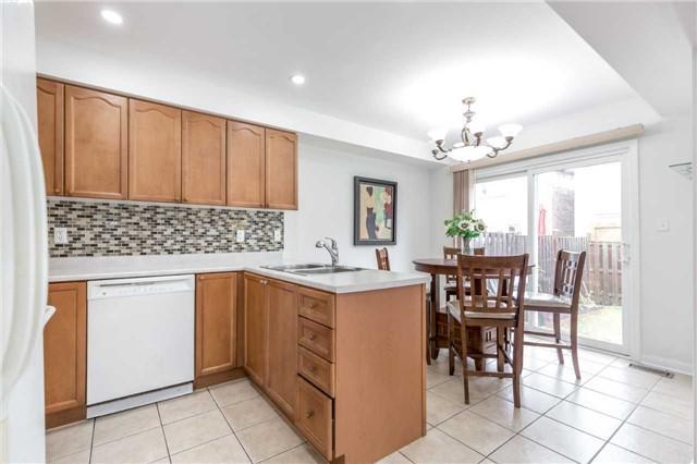 9 Jessop Dr, House semidetached with 3 bedrooms, 3 bathrooms and 3 parking in Brampton ON | Image 9