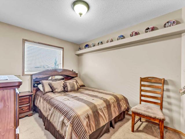 84 Sunset Crescent Sw, House detached with 4 bedrooms, 3 bathrooms and 2 parking in Medicine Hat AB | Image 19