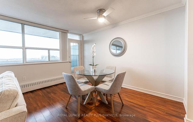 1108 - 2263 Marine Dr, Condo with 2 bedrooms, 1 bathrooms and 1 parking in Oakville ON | Image 10