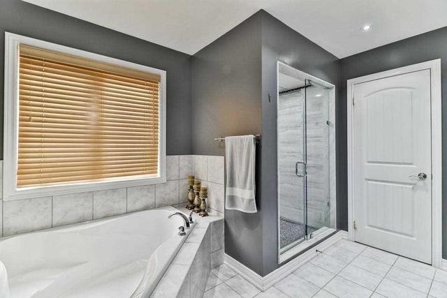 62 Oakhaven Rd, House detached with 4 bedrooms, 5 bathrooms and 4 parking in Brampton ON | Image 12