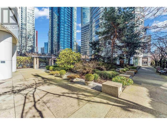 1603 - 1288 Alberni Street, Condo with 2 bedrooms, 2 bathrooms and 1 parking in Vancouver BC | Image 4