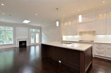 205 Roslin Ave, House detached with 4 bedrooms, 4 bathrooms and 1 parking in Toronto ON | Image 4