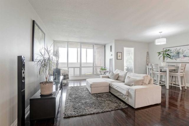 810 - 714 The West Mall, Condo with 2 bedrooms, 2 bathrooms and 1 parking in Toronto ON | Image 12