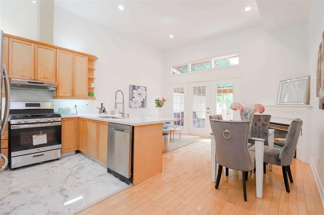 61 Halsey Ave, House semidetached with 3 bedrooms, 3 bathrooms and 4 parking in Toronto ON | Image 6