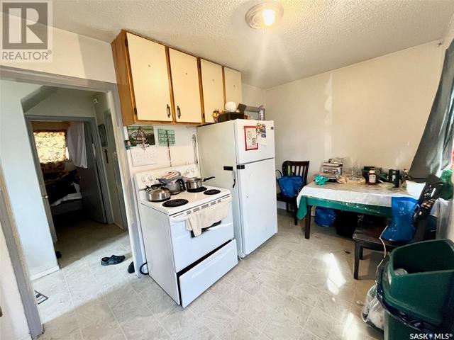 123 24th Street E, House detached with 3 bedrooms, 1 bathrooms and null parking in Prince Albert SK | Image 3