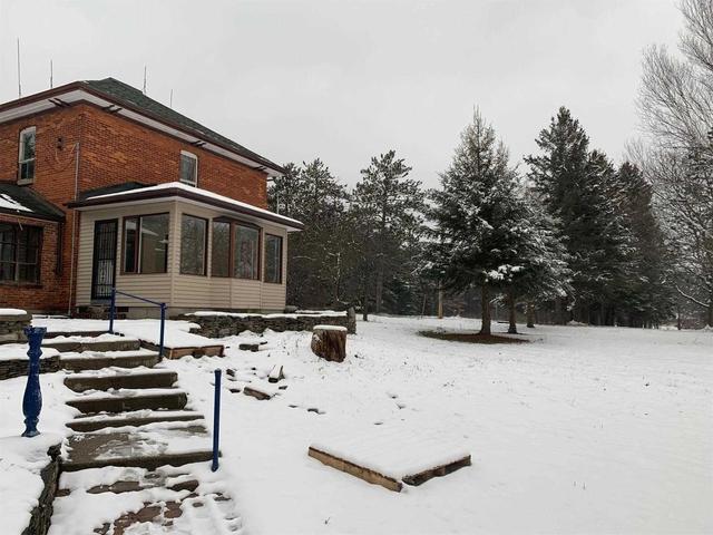 14460 Centreville Creek Rd, House detached with 3 bedrooms, 2 bathrooms and 8 parking in Caledon ON | Image 6