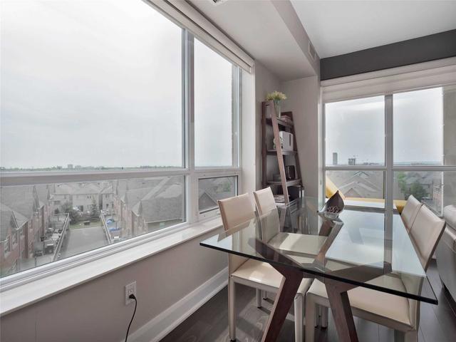 513 - 2470 Prince Michael Dr, Condo with 2 bedrooms, 2 bathrooms and 1 parking in Oakville ON | Image 3