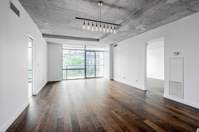 727 - 55 Stewart St, Condo with 2 bedrooms, 2 bathrooms and 1 parking in Toronto ON | Image 24