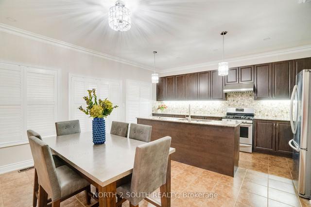 162 Via Borghese St, House detached with 4 bedrooms, 5 bathrooms and 6 parking in Vaughan ON | Image 7