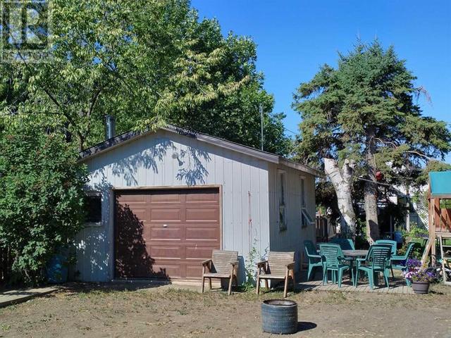 905 Highway Avenue, House detached with 4 bedrooms, 2 bathrooms and 2 parking in Nobleford AB | Image 29