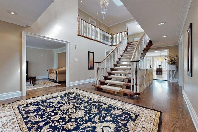 32 Anglin Dr, House detached with 5 bedrooms, 5 bathrooms and 14 parking in Richmond Hill ON | Image 6